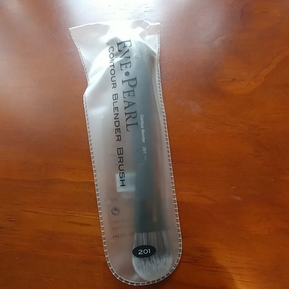 201 - DUAL CONTOUR BLENDER BRUSH - Picture 5 of 5